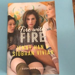 Fire with fire by Jenny Han and Siobhan vivian